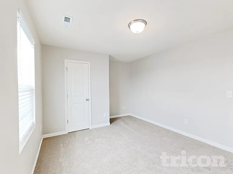 4114 Vershire Ave — Photo 12