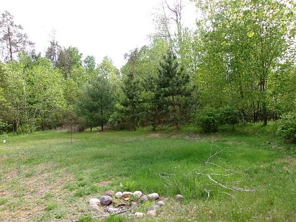 3rd image of 15833 Grant Drive