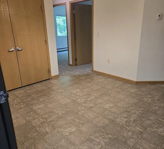 Lakewood Heights Apartments — Photo 19