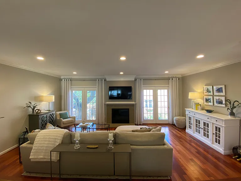 216 Gretna Green Ct — Photo 10