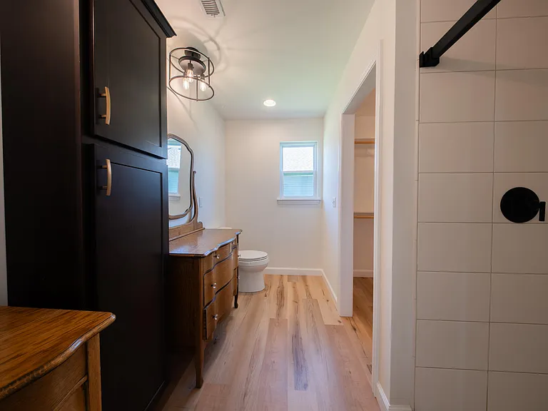 708 Promenade Dr — Photo 7