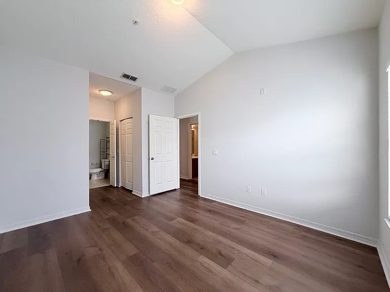 2334 Grand Central Pkwy #17 — Photo 20