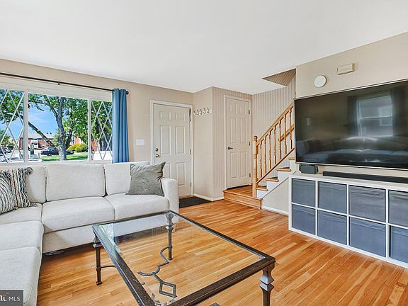 5th image of 8425 Kings Ridge Rd