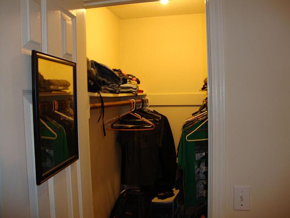 4th image of 808 W 14th St