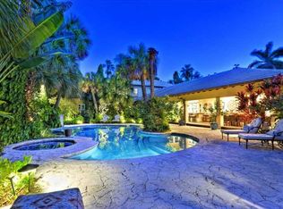 301 Los Pinos Pl, Coral Gables, FL 33143