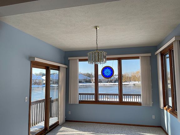 Four Seasons Room