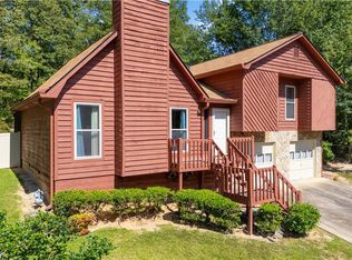 591 Sunset Ridge Dr, Lithia Springs, GA 30122