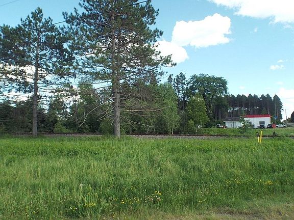 5th image of Railroad Ave