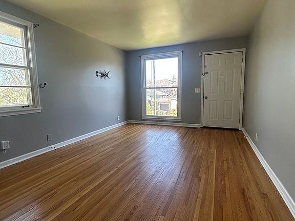 3rd image of 1705A 15th Ave S