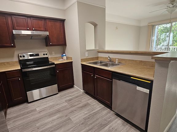 2nd image of 2801 Chancellorsville Dr APT 1316