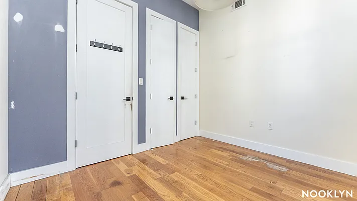 Rented by Nooklyn NYC LLC | media 24