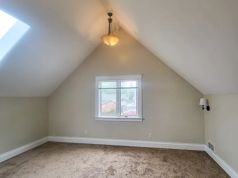 944 Cottage St NE — Photo 18