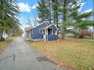 541 8th St, Michigan Center, MI 49254