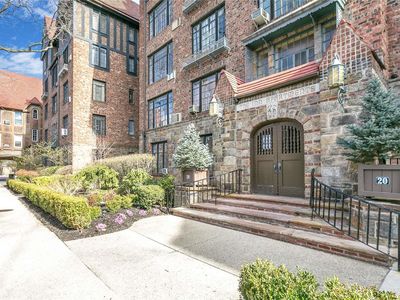 20 Continental Avenue #1S, Flushing, NY, 11375