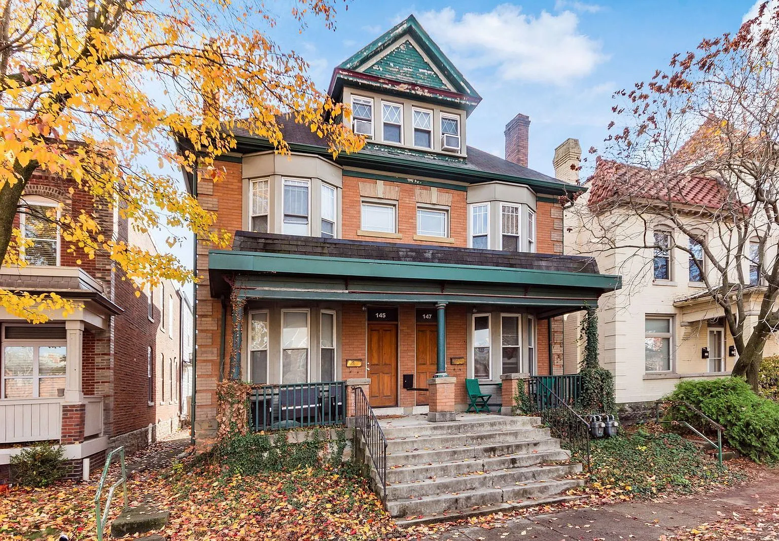5 bed, 1.5 bath, $3,225 — Photo 1