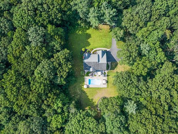 2nd image of 100 Benton Ln