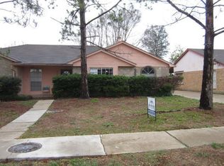9450 Keegans Wood Dr, Houston, TX 77083