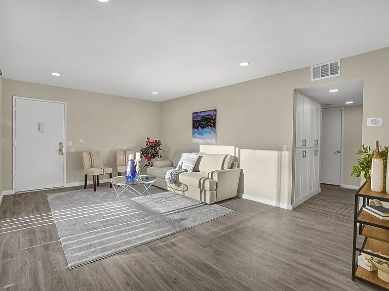 Las Casitas Apartments - Redlands, CA — Photo 45