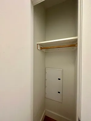 Rented by eRealty Advisors USA Inc | media 34