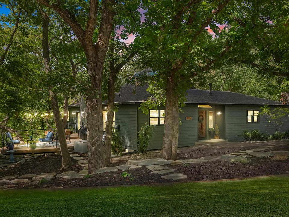 1st image of 3024 Briaroak Rd