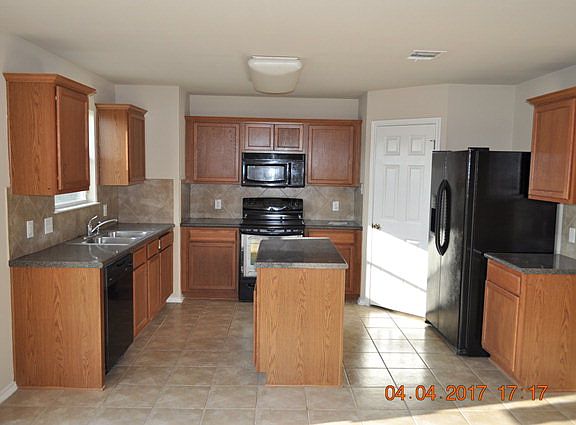 4th image of 5303 N 47th Ln