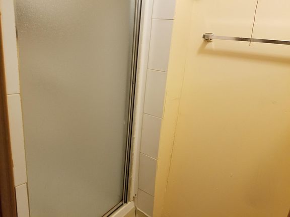 4th image of 684 Old Medford Ave