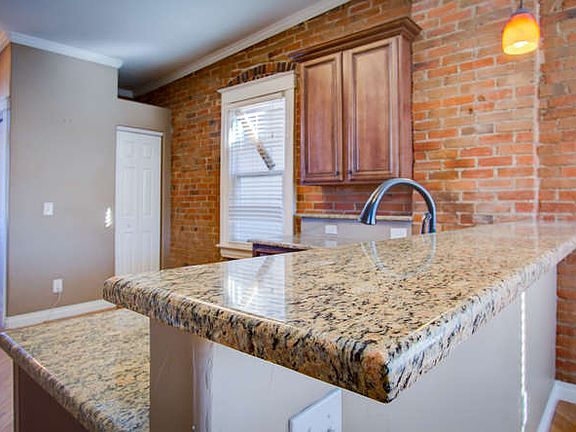 3rd image of 1115 W 13th Ave