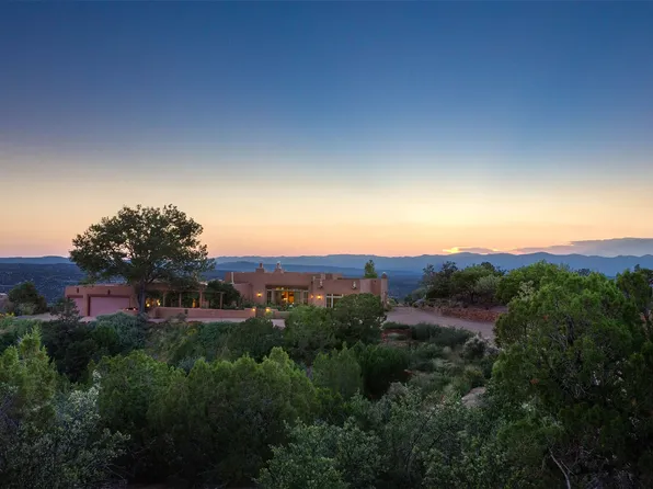 66 Camino De Milagro, Santa Fe, NM 87506