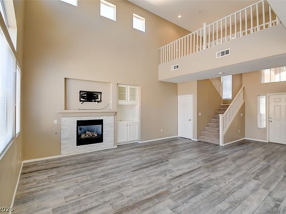 4th image of 541 Artola St
