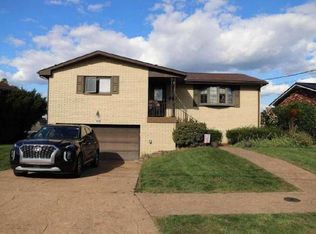 1110 Courtland Rd, Weirton, WV 26062