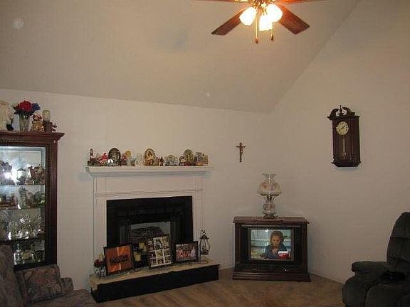 5th image of 114 Alanwood Ct
