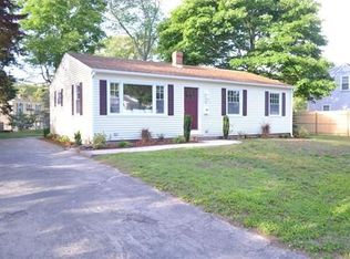 32 Holly Tree Ln, New Bedford, MA 02745