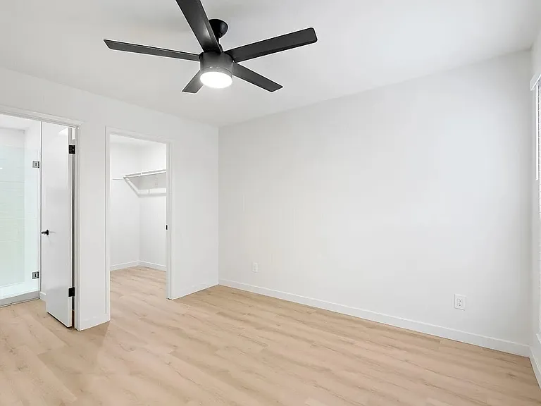 1572 S 13th St — Photo 10