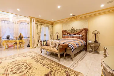 Sold by Robert DeFalco Realty
