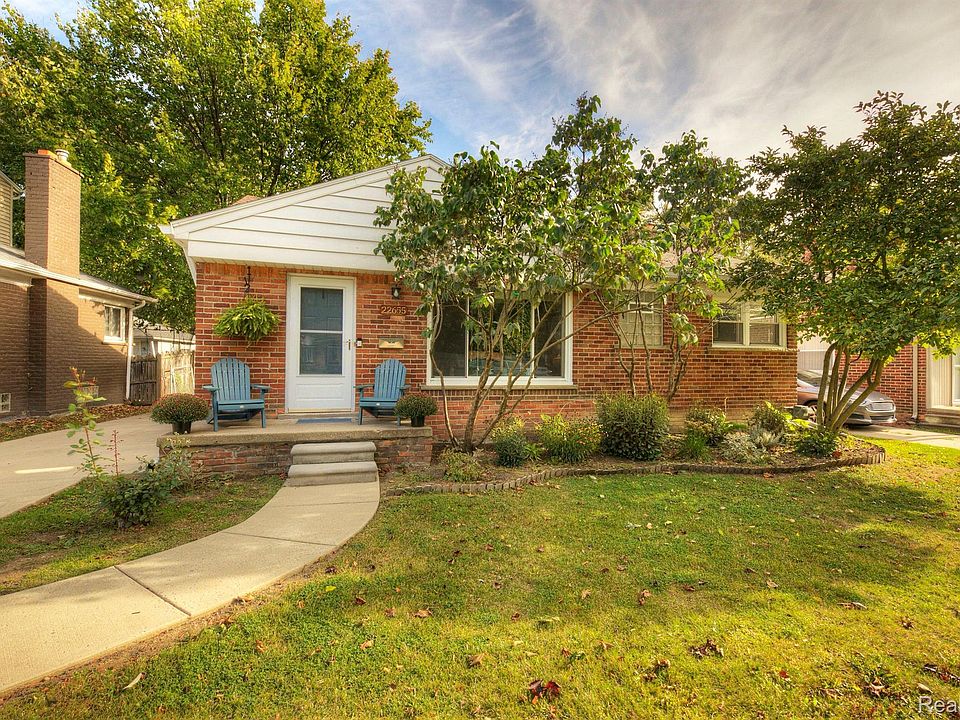 1st image of 22655 Englehardt St