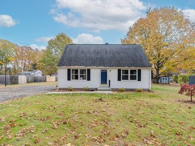 150 Pearl St, South Hadley, MA, 01075
