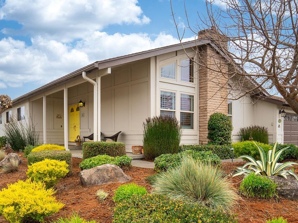 1st image of 1001 Palmetto Way