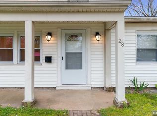 28 Raleigh Pl, Willingboro, NJ 08046