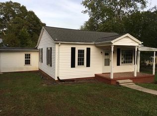 138 Holder St, Pickens, SC 29671