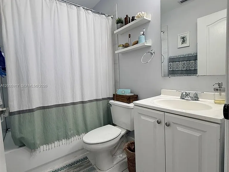 9929 NW 29th Ter — Photo 19