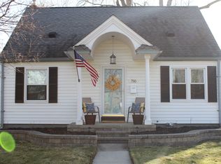 750 N Evergreen St, Plymouth, MI 48170