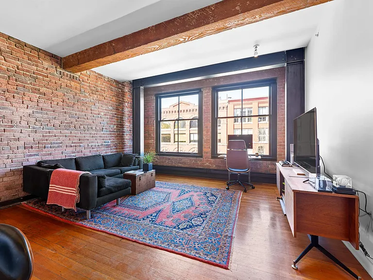 310 Water St #405 — Photo 2