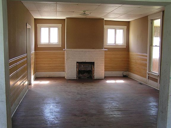 4th image of 250 W Redwood Ave
