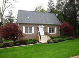 100 Hollbrook Ln, Oak Ridge, TN 37830