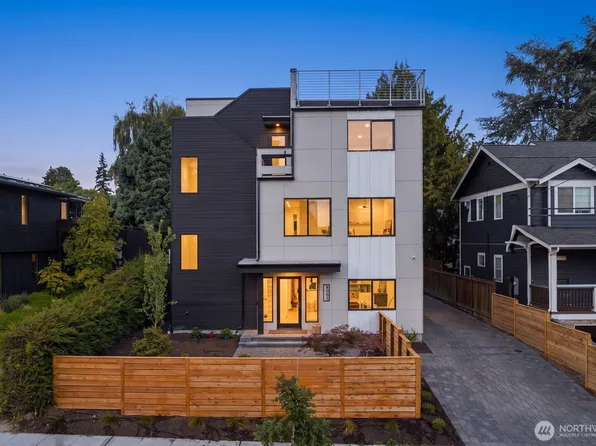 6208 43rd Avenue NE, Seattle, WA 98115