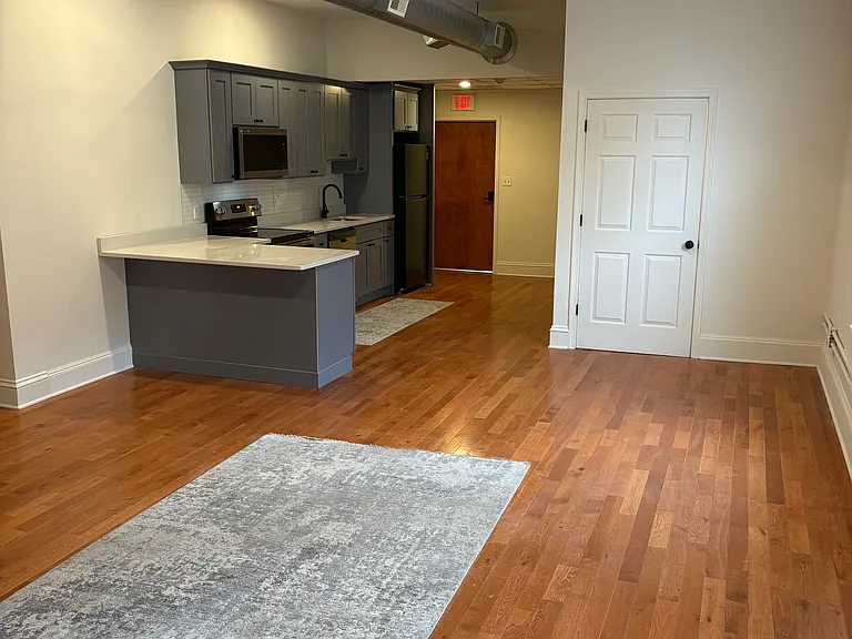 213 N Broad St #4 — Photo 1