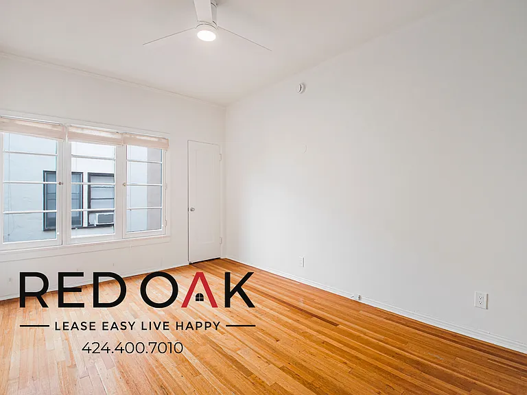 366 N Gardner St #366 — Photo 15