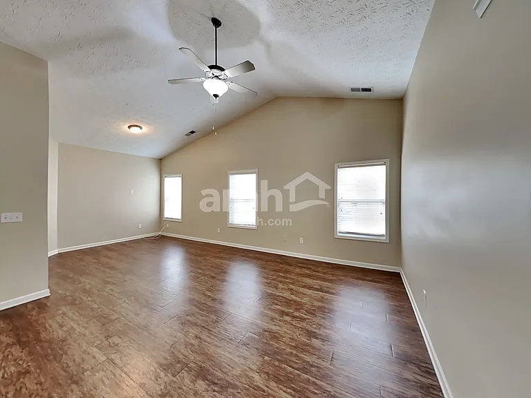 2166 Blueberry Ln — Photo 13