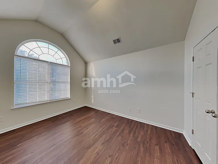 194 Madelia Pl — Photo 21