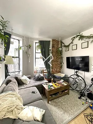 Rented by Yaffa Realty LLC | media 1